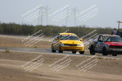 media/Oct-01-2022-24 Hours of Lemons (Sat) [[0fb1f7cfb1]]/1pm (Bus Stop)/